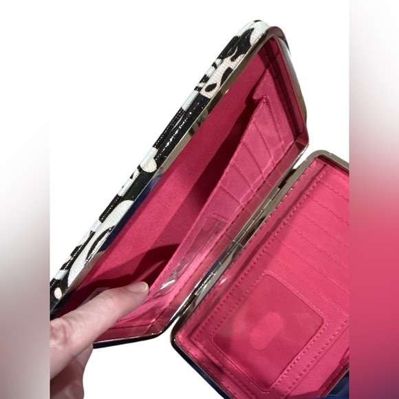 Women’s Paisley black white and pink wallet. Letter L. - Picture 3 of 16